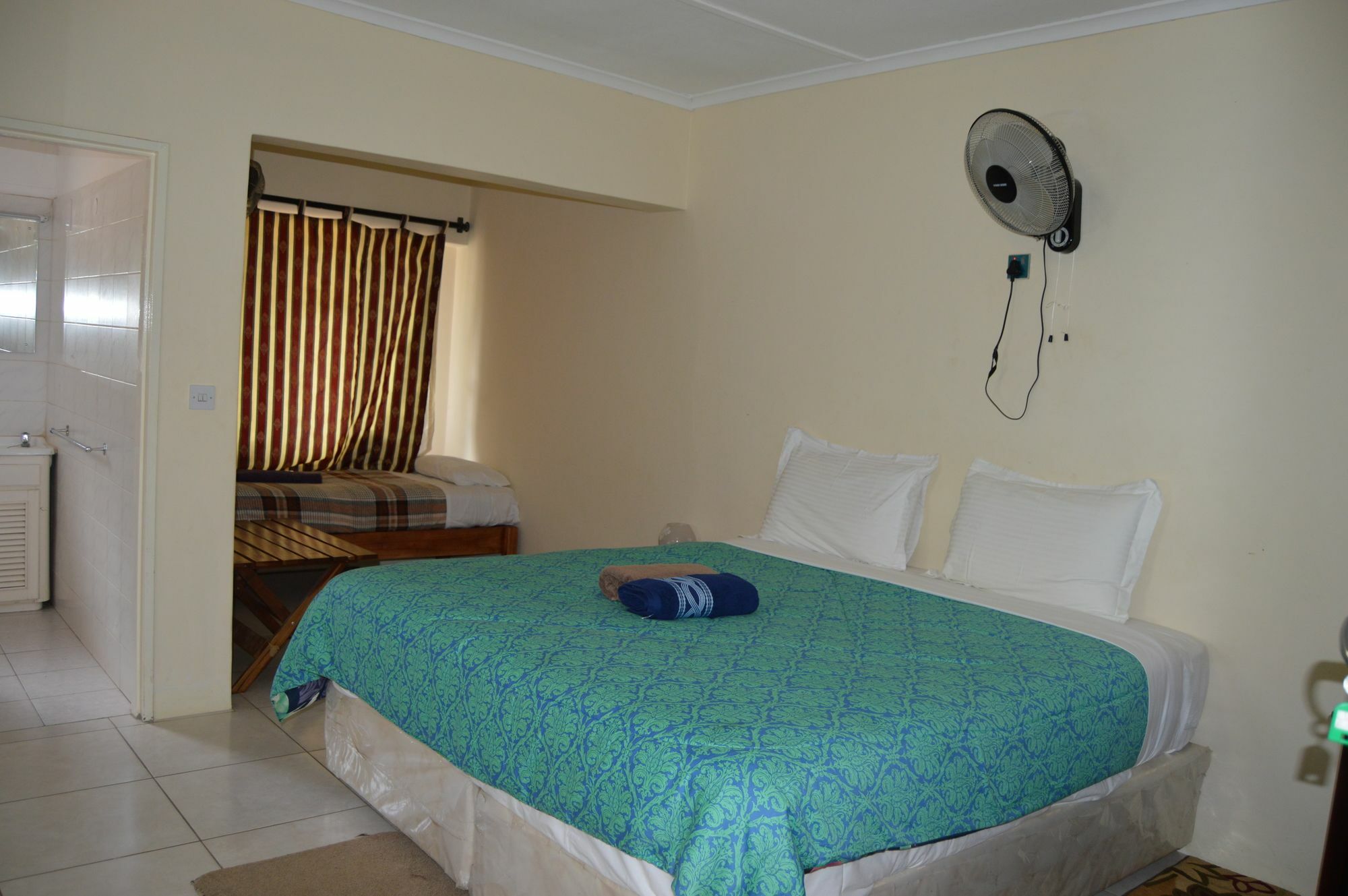 Livingstone * Victoria Falls